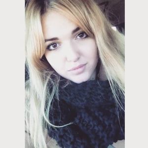 Meet your Posher, Esther